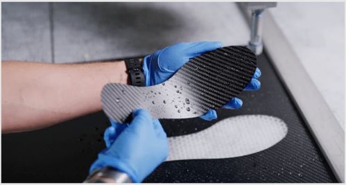 碳纤维 热塑性复合材料成就运动鞋高性能表现